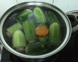Hình bước làm 3 của món Canh dưa leo nhồi tôm thịt