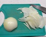 Foto del paso 1 de la receta: Ensalada de betarragas con cebolla