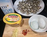 Hình bước làm 2 của món Ốc hương sốt trứng muối