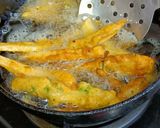 A picture of step 4 of Tea Time Snacks Moong Dal French Fries.