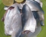 Foto langkah ke 1 dari resep Ikan kembung krispi saos teriyaki pedas.