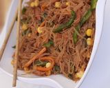 A picture of step 12 of Rice vermicelli stir fry.