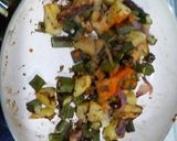 भिंडी आलू की ड्राई सब्ज़ी (Bhindi aloo ki dry sabzi recipe in hindi) रेसिपी चरण 8 फोटो
