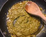 Pestós-kolbászos tészta recept fázis 2 fotója