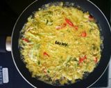 Foto langkah ke 3 dari resep Telur Dadar Padang.