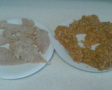 Foto del paso 3 de la receta: Tortilla de patata con calabacín y de acompañamiento pechuga de pollo con cereales o pan rallado