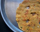 A picture of step 4 of Jowar and Sattu Thalipith.
