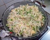 Foto langkah ke 5 dari resep Lumpia Rebung Telur.