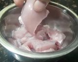 A picture of step 1 of बटर मिल्क फ्राई चिकन.