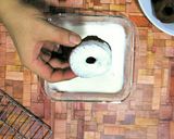 Foto langkah ke 8 dari resep Donat Panggang Icing Sugar & Chocolate Topping.