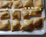 Foto del passaggio 4 della ricetta Chiacchiere di carnevale ripiene di crema alle nocciole 👩‍🍳🌍🇮🇹🏡🎉🎭🎭🎭🎭🎭🎭🎭🎭