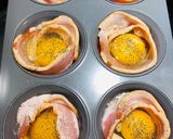 A picture of step 3 of Bacon 🥓 Egg 🥚 Cups.
