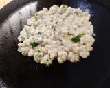 A picture of step 5 of Upvasyachi Thalipeeth (Sabudana paratha).