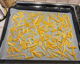 Foto del passaggio 13 della ricetta Scorze d’arancia candite🍊