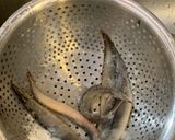 Hình bước làm 1 của món Cá Chạch Kho Khế