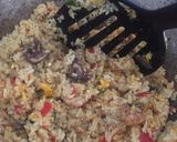 Foto langkah ke 5 dari resep Nasi Goreng Seafood.