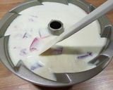 Foto del paso 11 de la receta: Bundt cake de fresa fresca y crema fría!!!