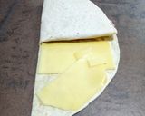 Foto del paso 2 de la receta: Quesadillas de jamón braseado y queso edam