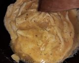 A picture of step 2 of Eggs in Pasilla Chile and Tomato Sauce.