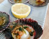 A picture of step 6 of Scallops with Garlic and Parsley.