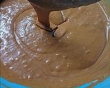 Foto del paso 3 de la receta: Brownie con crema, dulce de leche y frutillas