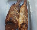 Foto langkah ke 1 dari resep Ikan Asap Bumbu Kecap.