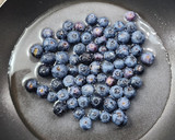 Foto del paso 8 de la receta: Cheesecake de ricotta con arándanos 🫐 (sin horno)