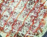 Foto langkah ke 4 dari resep Pizza ekonomis dan praktis.