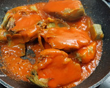 Foto del paso 6 de la receta: Chuleta de aguja de cerdo en airfryer y alcachofas con tomate