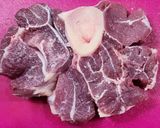 Foto del paso 2 de la receta: 🍷🍖 Estofado de osobuco al Malbec con verduras 🍖🍷 Estofado a la olla