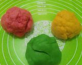 Foto langkah ke 3 dari resep Biji Ketapang Rainbow 🌈.