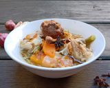 Foto langkah ke 9 dari resep Sop Rempah Tulang & Daging Sapi.