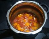 A picture of step 1 of Carrot tomato soup.