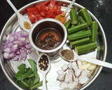 முருங்கைக்காய் பொரிச்ச குழம்பு ரெசிபி ஸ்டேப் 1 புகைப்படம்