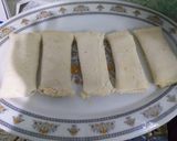 A picture of step 4 of Vegetable bread rolls.