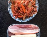 Hình bước làm 1 của món Canh kim chi đậu phụ