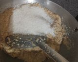 A picture of step 2 of Rawa Halwa.