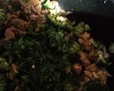 Foto del paso 6 de la receta: Pollo con verduras bañada en salsa bechamel
