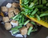 Foto langkah ke 1 dari resep Buncis tahu pete.