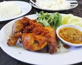 Foto langkah ke 11 dari resep Ayam Goreng Bumbu ala Sinjay.