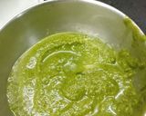 A picture of step 1 of Tri colour chutney.