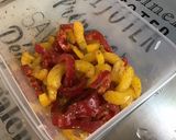 Une image de l'étape 5 de Poivrons bicolores marinés cumin, ail et coriandre à la plancha.
