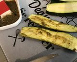 Une image de l'étape 4 de Courgettes grillées pesto balsamique.