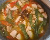 Foto del paso 4 de la receta: Pollo frito con cebolla y pimientos