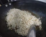 A picture of step 4 of Simple cup Maggie 😍.