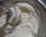 A picture of step 2 of Strawberry Mousse.