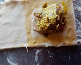 Foto del paso 3 de la receta: Beef Wellington en salsa de cacahuate y rollitos de jamón