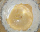 A picture of step 2 of Eclair cake.