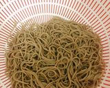Hình bước làm 1 của món Mì soba lạnh