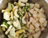 আলু পটল চিংড়ি মাছের তরকারি (aloo potol chingri macher tarkari recipe in bengali) রেসিপির ধাপ 3 ছবি